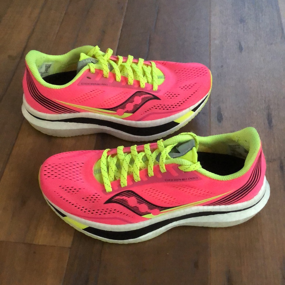 Saucony carbon plated running shoe